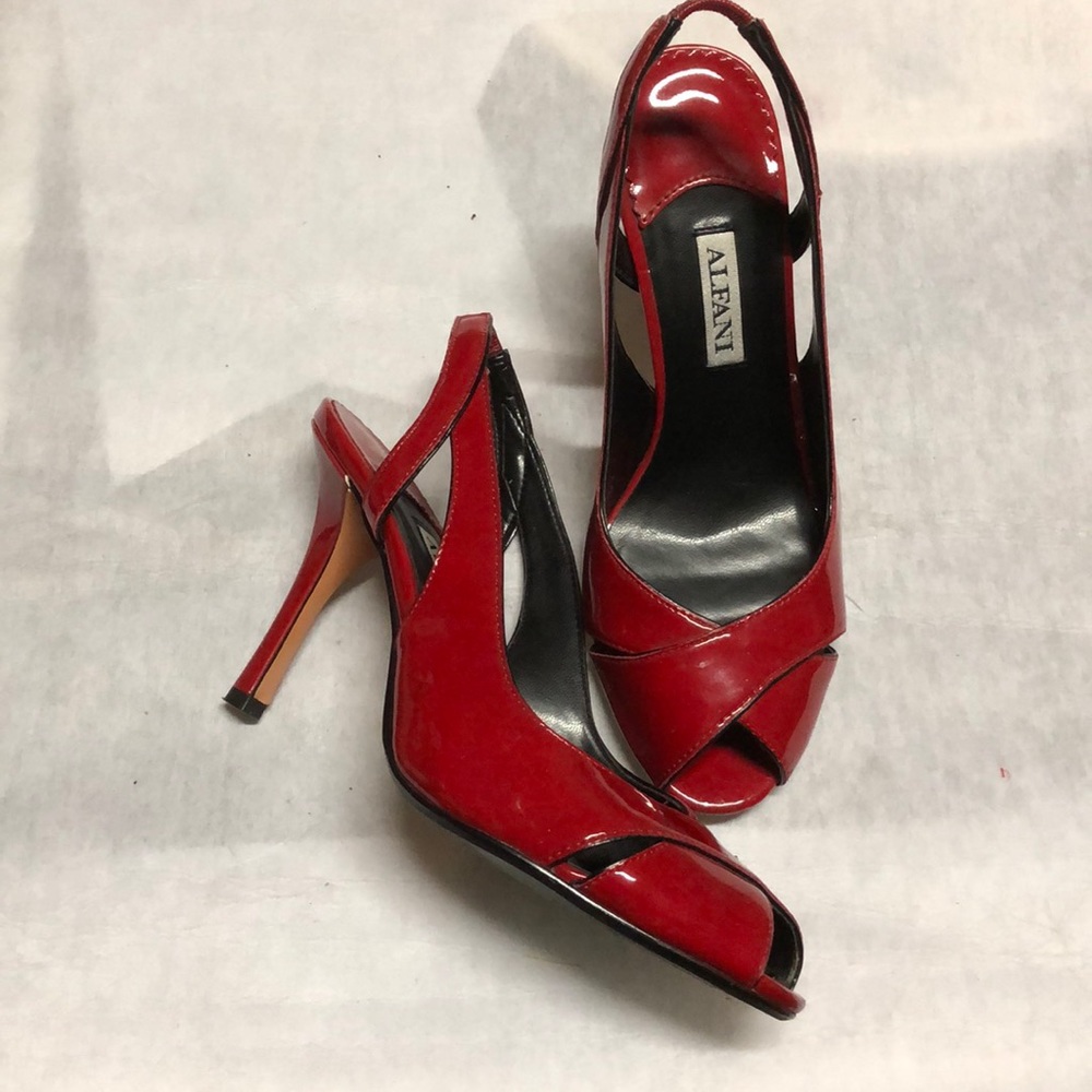 Shoes - Picture 2 of 2